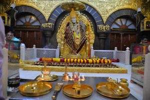 Samadhi-Mandir-Sai-Baba
